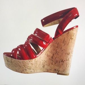 Pour La Victoire Red patent leather Vero Cuoio Platforms